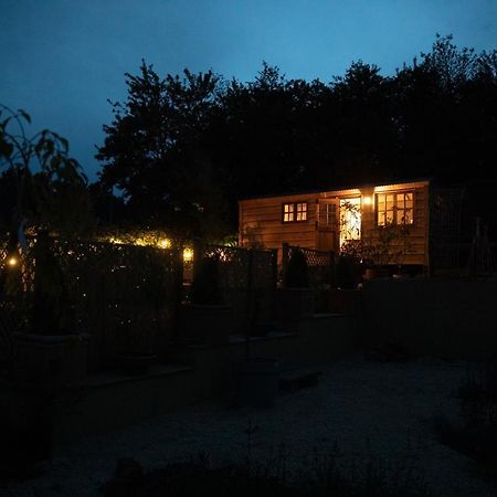 Luxury, Rural Shepherds Hut With Hot Tub Nr Bath Bristol Ngoại thất bức ảnh