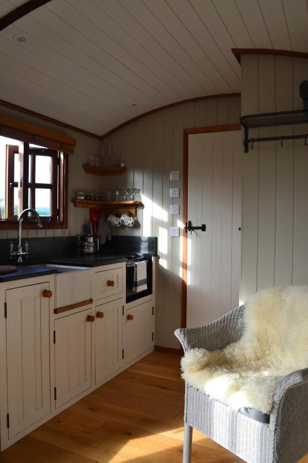 Luxury, Rural Shepherds Hut With Hot Tub Nr Bath Bristol Ngoại thất bức ảnh